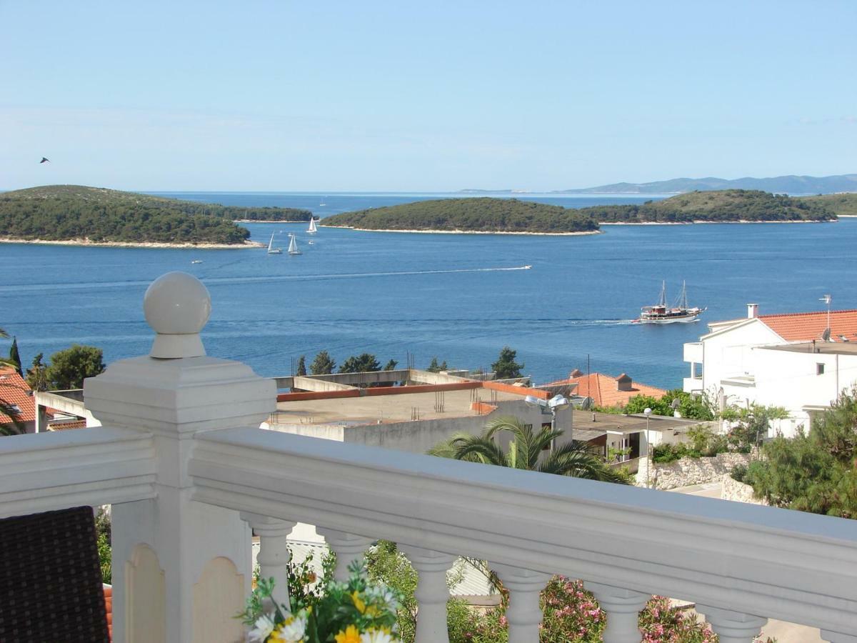 Hotel Apartmens Spiko 2 Hvar Town Exterior foto